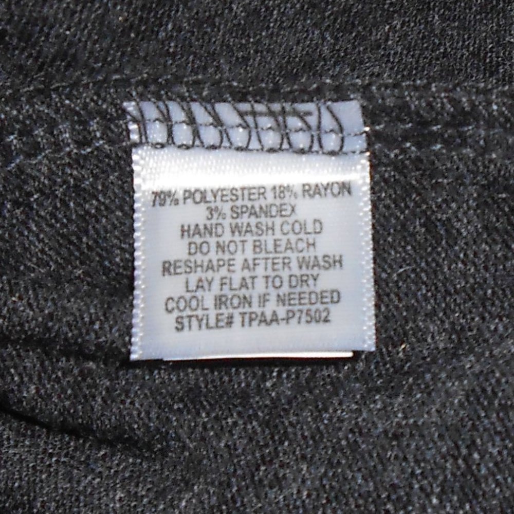 Gray Capri Pants - Picture 4 of 8